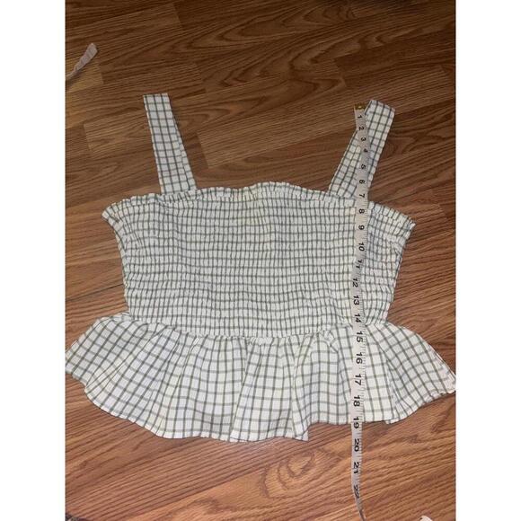 Checkered Peplum Crop Top Size Medium - Picture 5 of 6